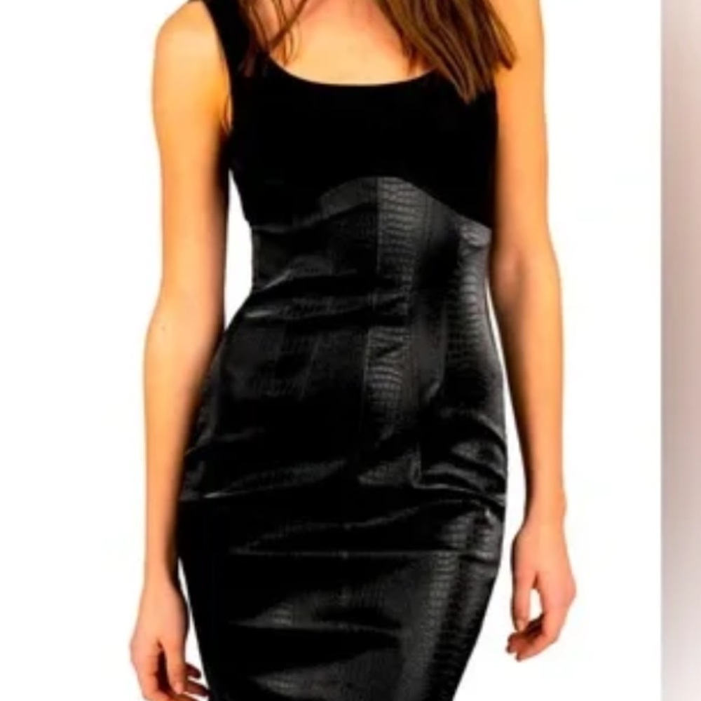 Elegant Black Sleeveless Dress